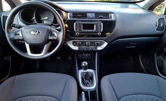Kia Rio cena 37900 przebieg: 114000, rok produkcji 2016 z Nasielsk małe 562